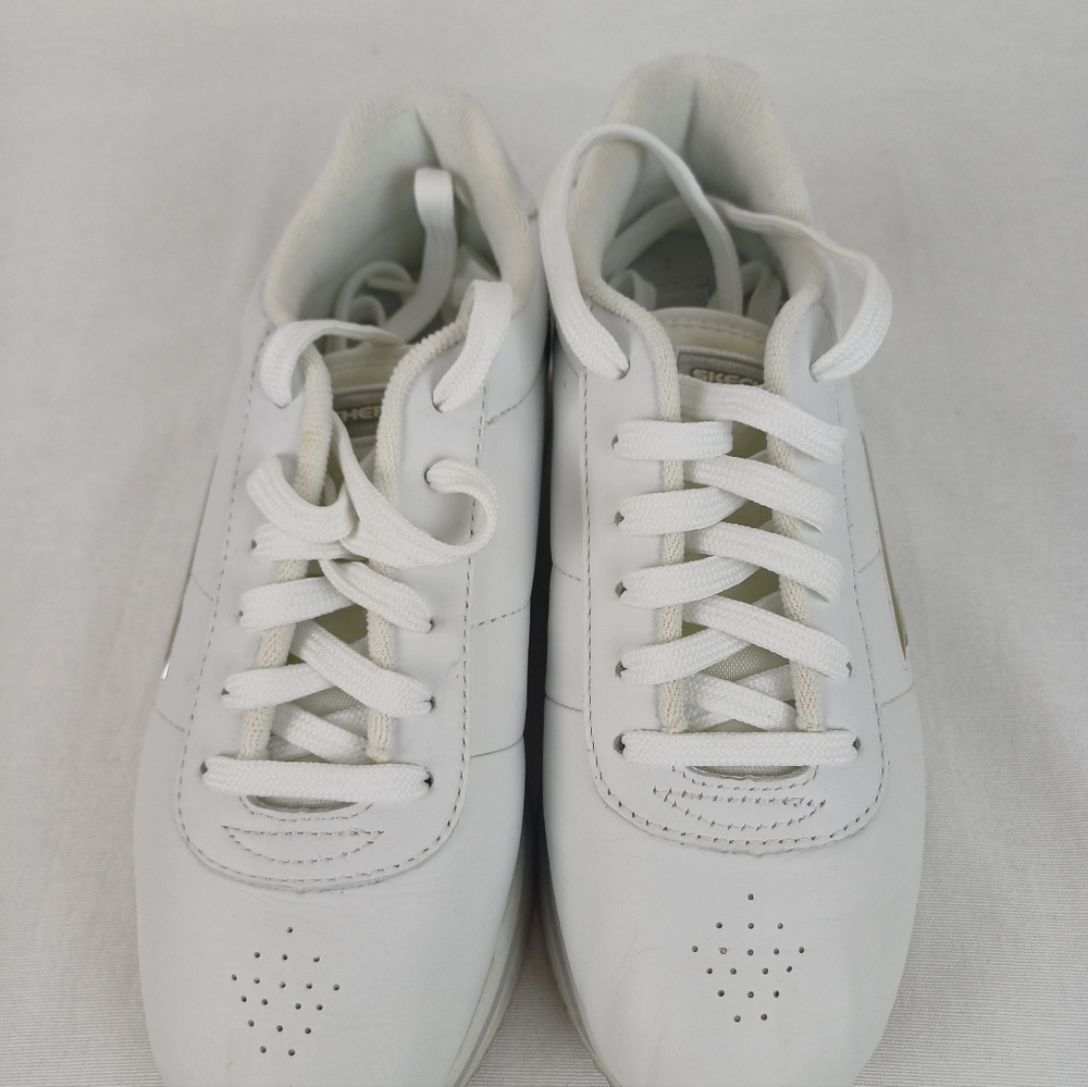Skechers Active White Sneakers Mellows Cruise Size 7 White Silver